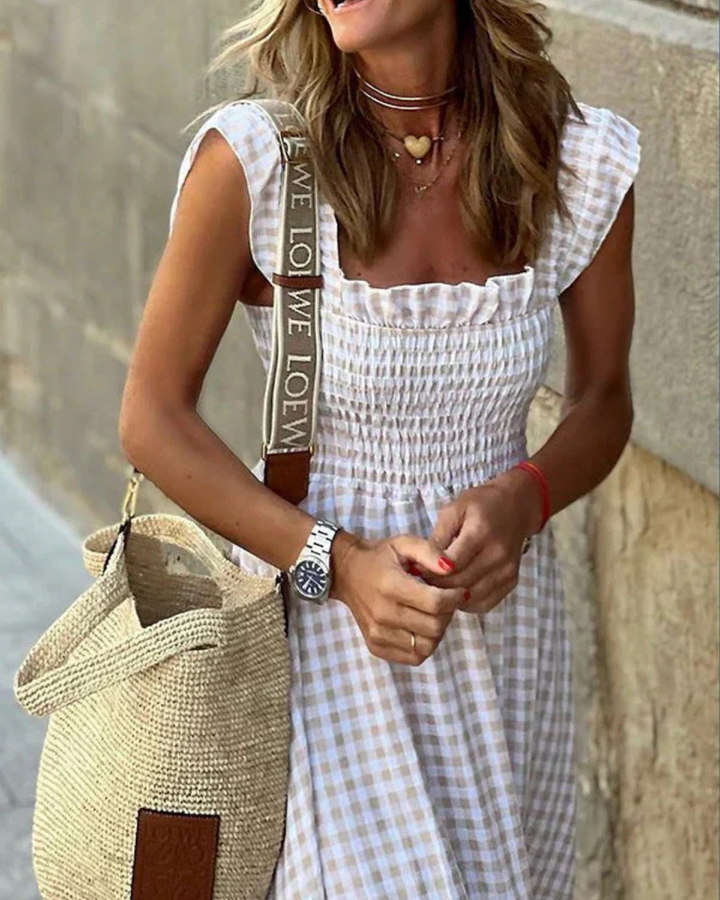 Maxi Summer Dress for Women with Elastic Top and Retro Caroma Pattern, Breathable Cotton, Perfect for Beach and City Outings