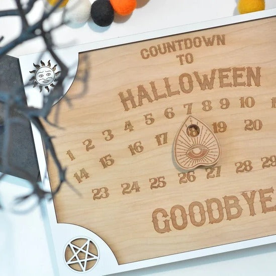 Halloween Countdown Calendar Rustic Wall Decor 2025