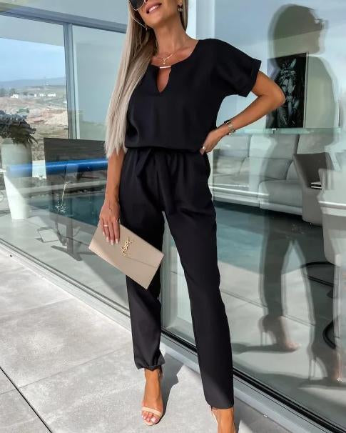 Breathable women's jumpsuit – V-neck design, high-quality fabric, for formal occasions