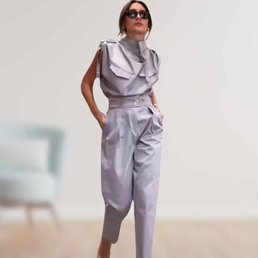 Lightweight &amp; fitted women’s two-piece suit set – modern design, for formal and casual occasions